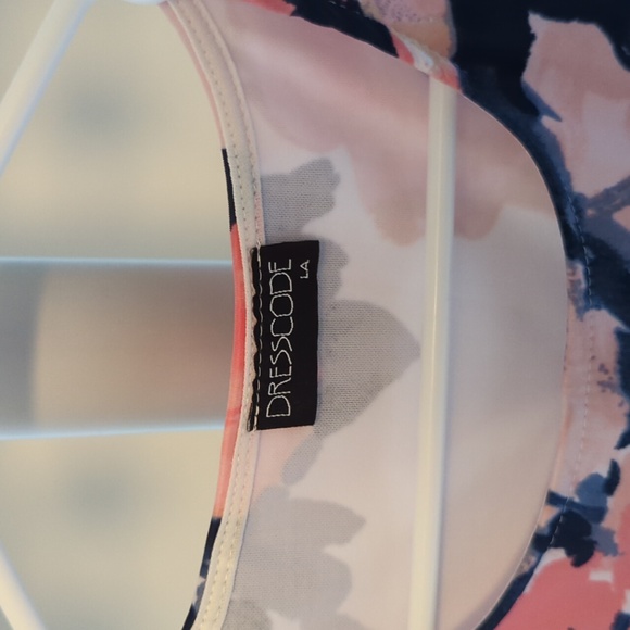 Dresscode LA Fitted XS Dress - Picture 3 of 4